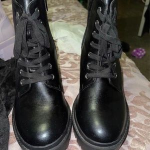 Low cut boots torrid